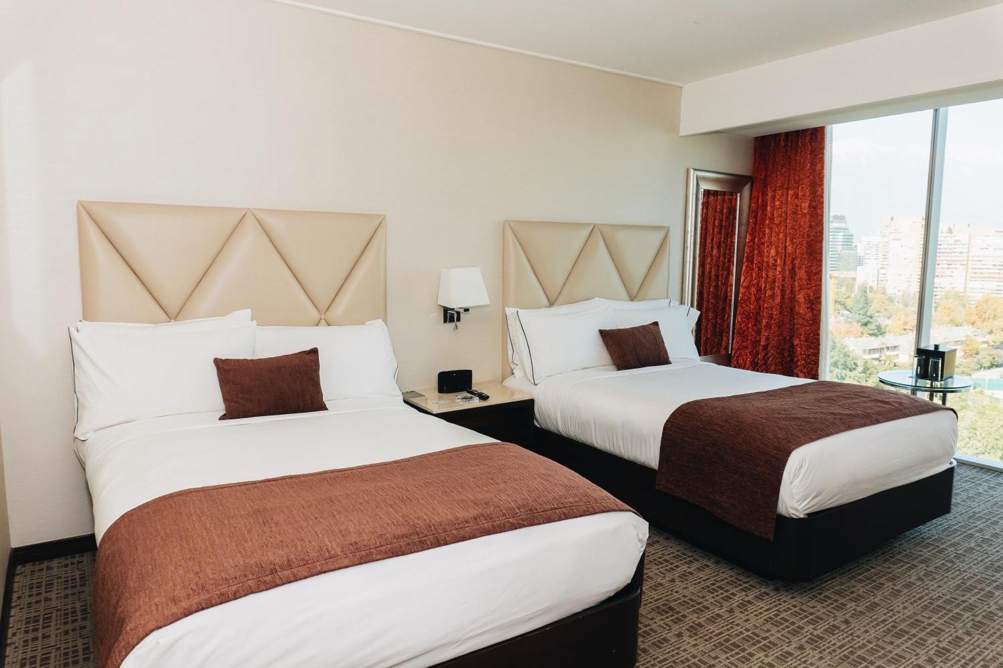 Hotel Renaissance Santiago By Marriott Exterior foto