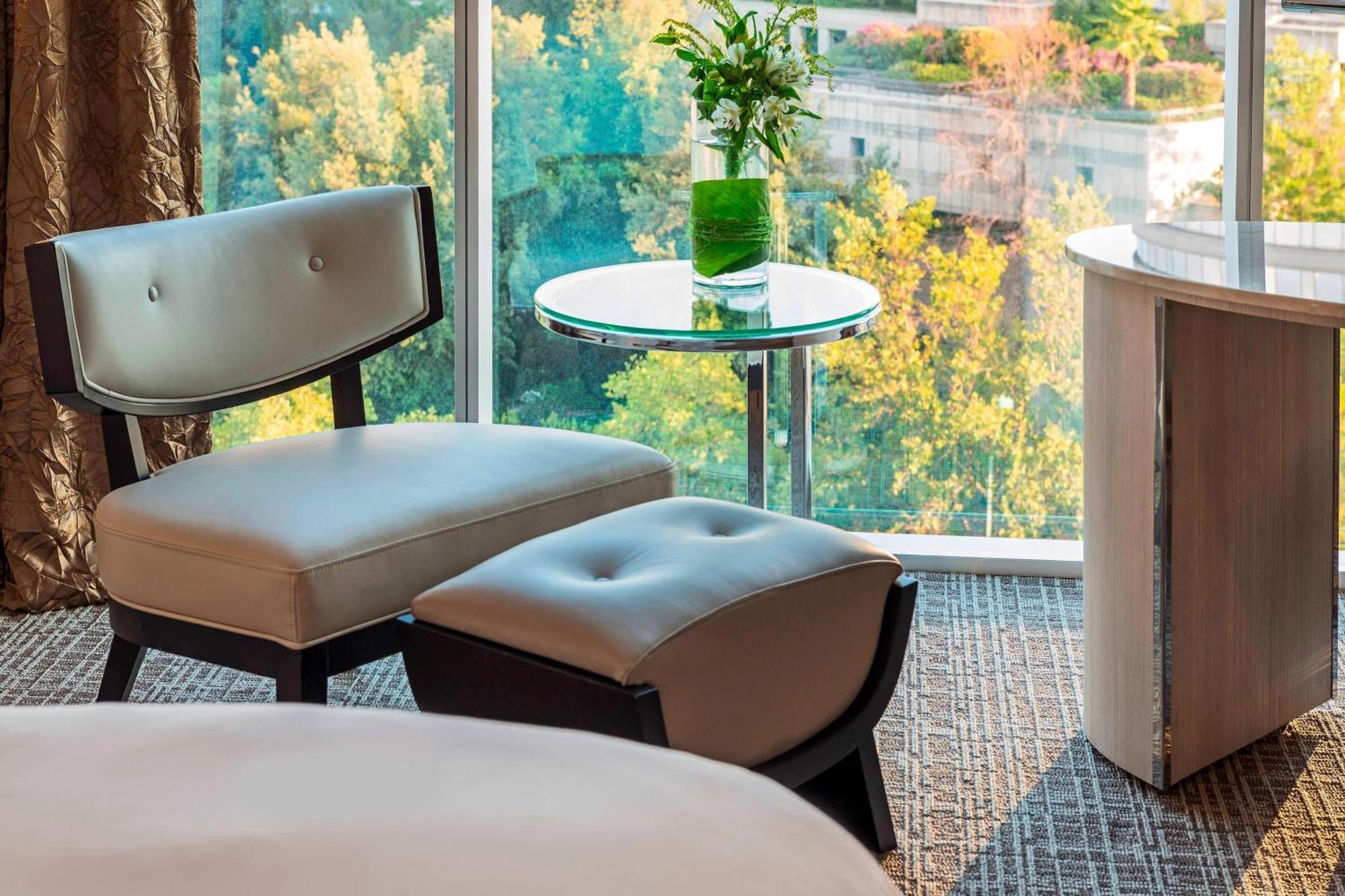 Hotel Renaissance Santiago By Marriott Exterior foto