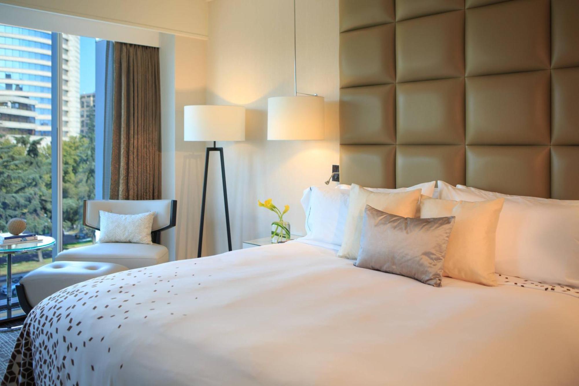 Hotel Renaissance Santiago By Marriott Exterior foto